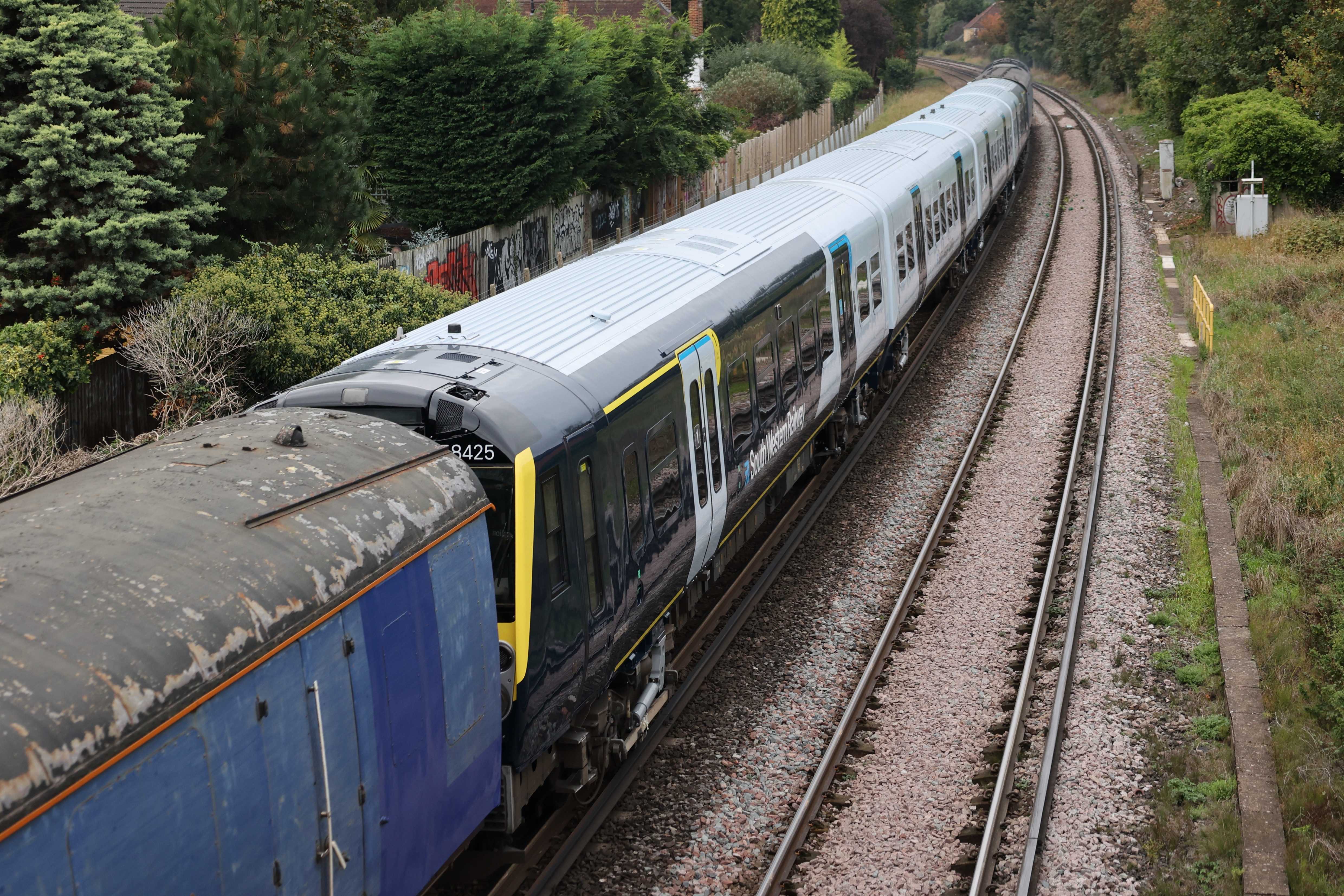 458425's trailing cab